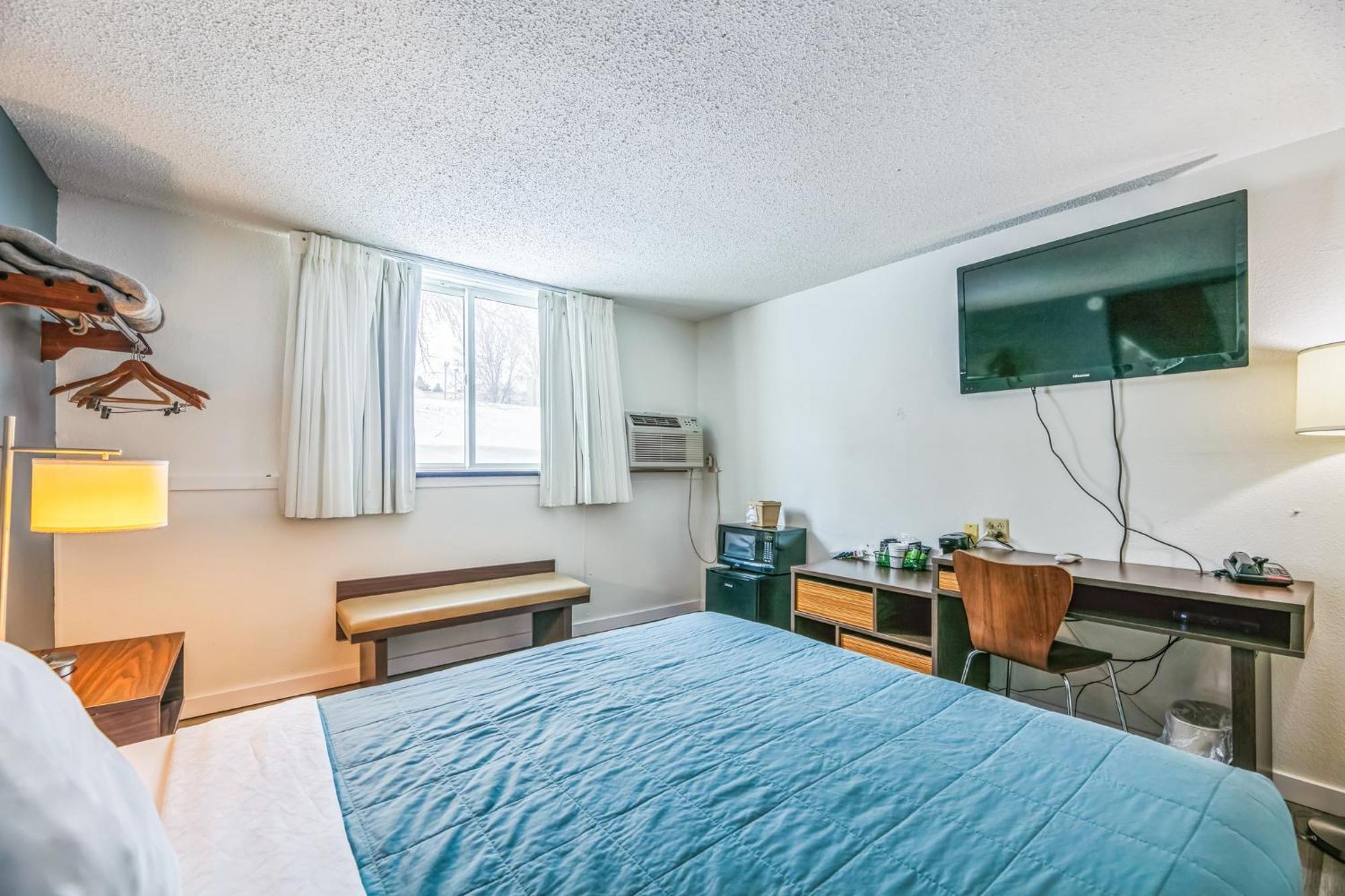 Hotel 8 Fergus Falls Buitenkant foto