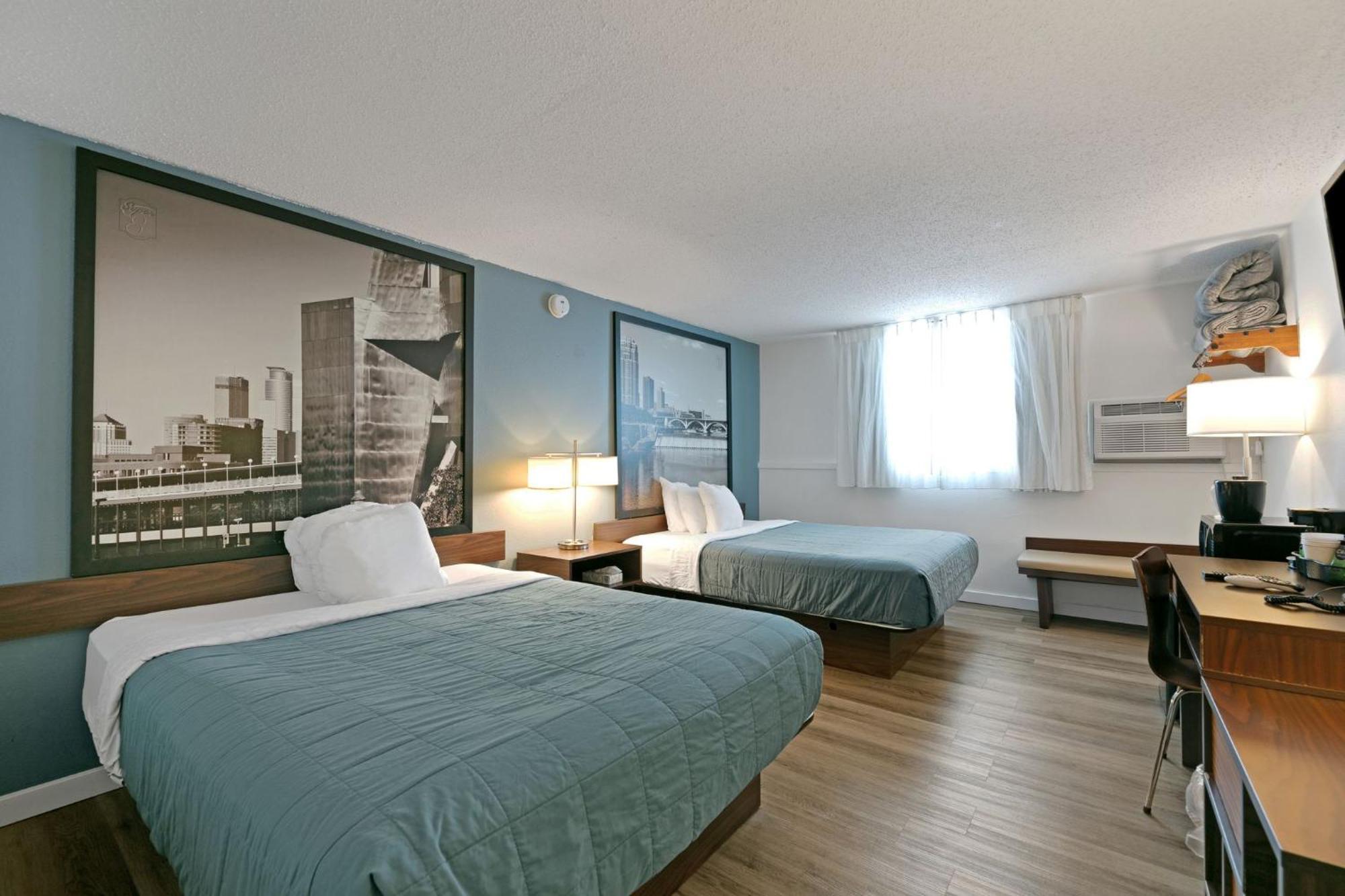 Hotel 8 Fergus Falls Buitenkant foto